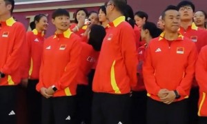 原创 
            杨昊：队员们就像01年的大家！女排选人复​刻黄金一代，能否成功？