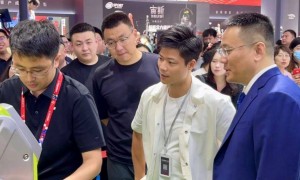 苏炳添：从赛道到讲台 以新身份续写中国短跑未来