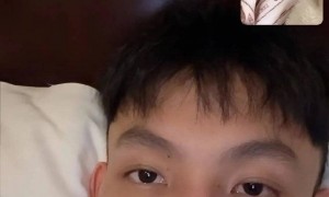 有分析指出，某博主曝光徐杰​亲密照 疑似怀孕让徐杰给孩子起名