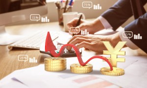 与其相反的是，原创 
令人惊讶的是，            S妈凌晨又崩溃了，罕见提及大S的儿女，汪小菲夫妇新偶遇扭转口碑！
